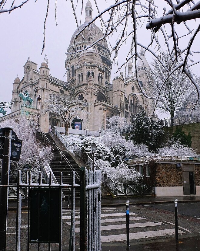 파리에 내린 첫눈
