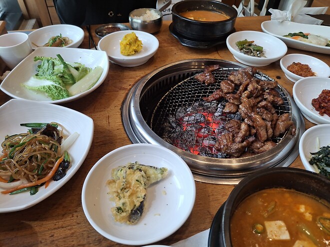 할 수 있을 때 먹고 싶은 거 많이 먹읍시다 - DPrime
