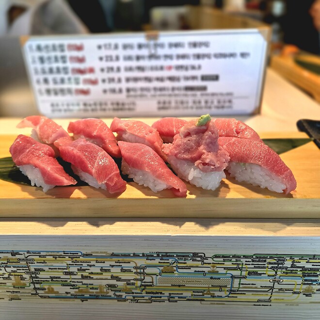 홍대, 나랑가 초밥, 참치로만 먹어 봅니다.