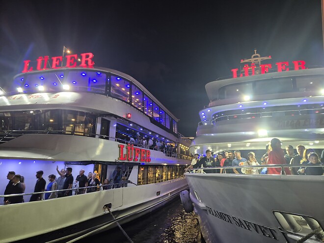 유럽의 끝에서 아시아를 보다