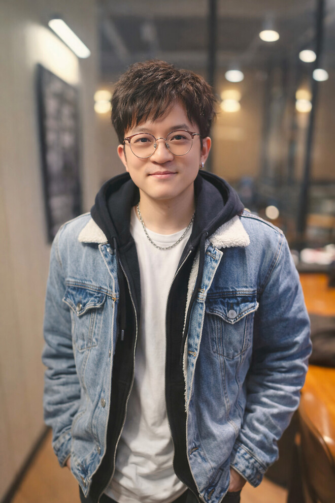 AI로 저를 마이 꾸며봤습니다.