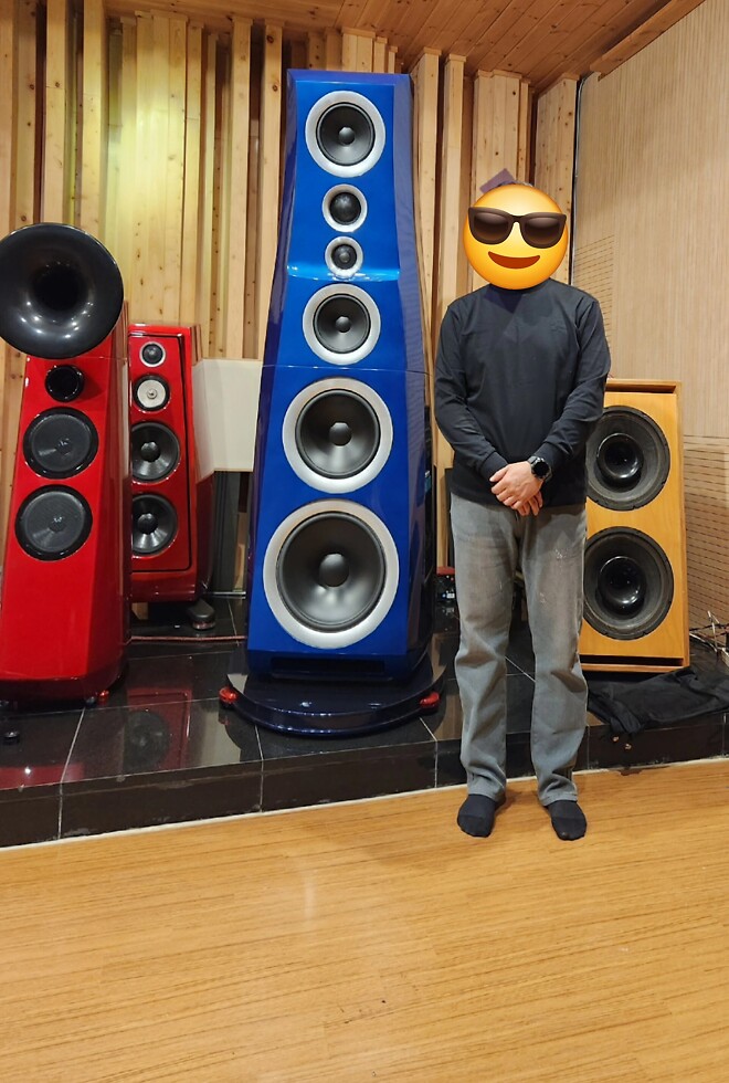 망년회에서 함께한 8억이 넘는 스피커.