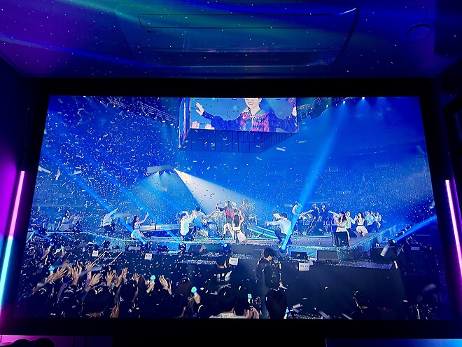 새로 이사 갈 집 거실을 프로젝터로 꾸밀 생각입니다. (질문)