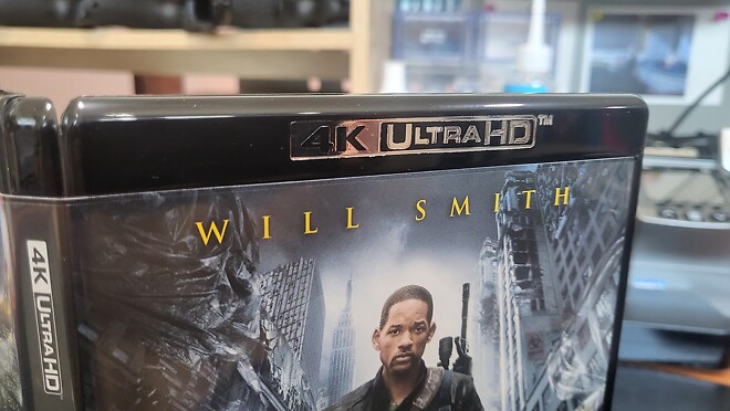 나는 전설이다. 4K