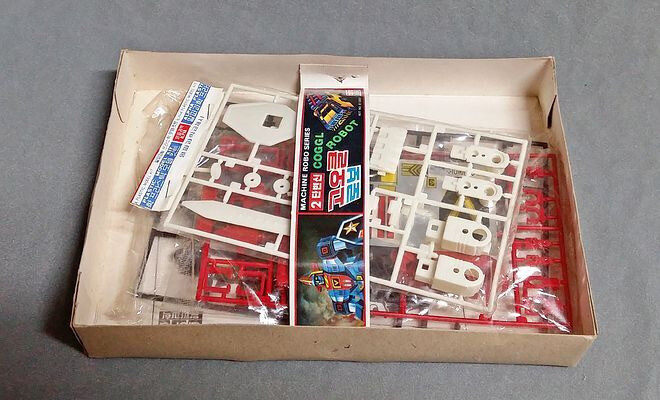 슈퍼타이탄15 프라모델