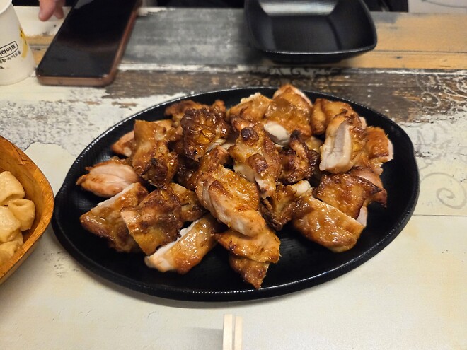 기숙사 룸메랑 한잔했습니다.