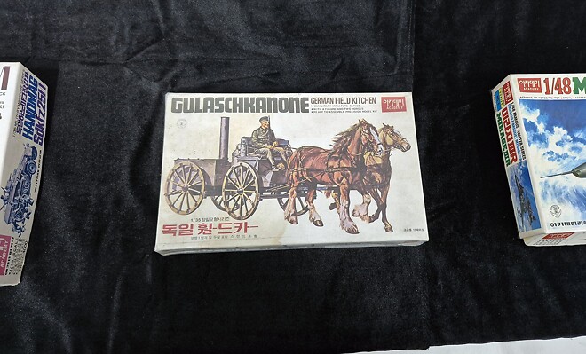 아카데미 x 반창고TV 전시회 4