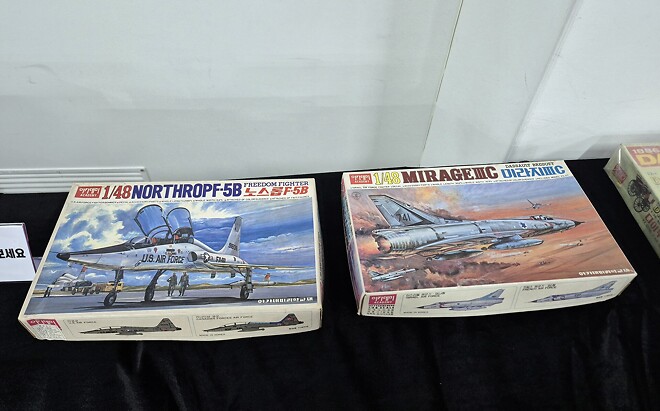 아카데미 x 반창고TV 전시회 4