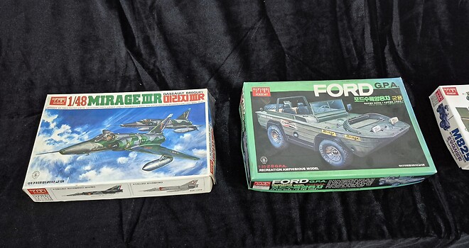 아카데미 x 반창고TV 전시회 4