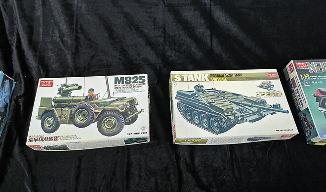 아카데미 x 반창고TV 전시회 4