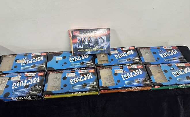 아카데미 x 반창고TV 전시회 4