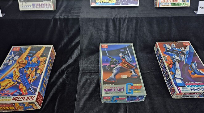 아카데미 x 반창고TV 전시회 4