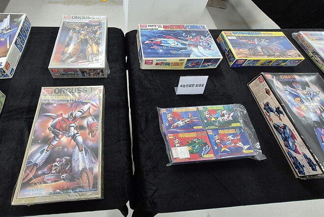 아카데미 x 반창고TV 전시회 4