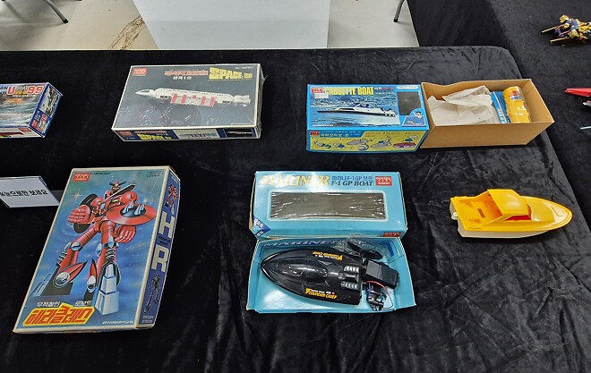 아카데미 x 반창고TV 전시회 4