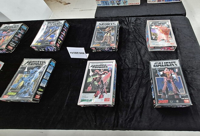 아카데미 x 반창고TV 전시회 4