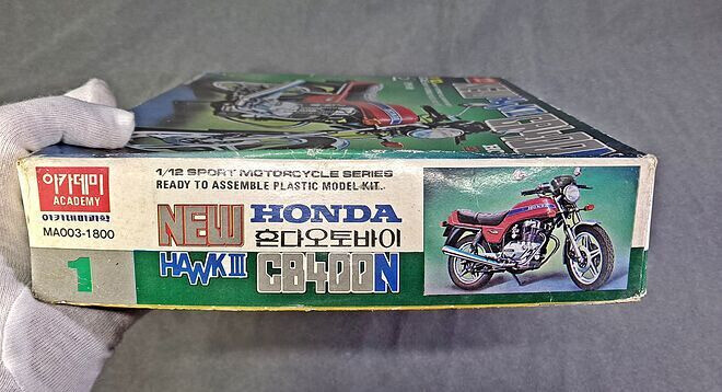 아카데미 x 반창고TV 전시회 4