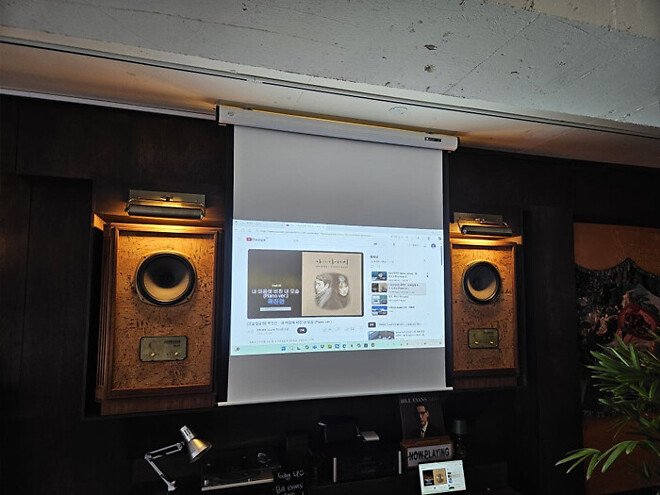 와인바 빔프로젝터 시공사례 : 뷰소닉 VX250-4K 부산 광안리 오스테리아 윤