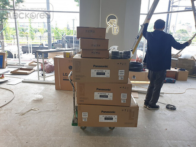 이천 디저트 39 카페 엣지블랜딩 파나소닉 빔프로젝터 시공사례