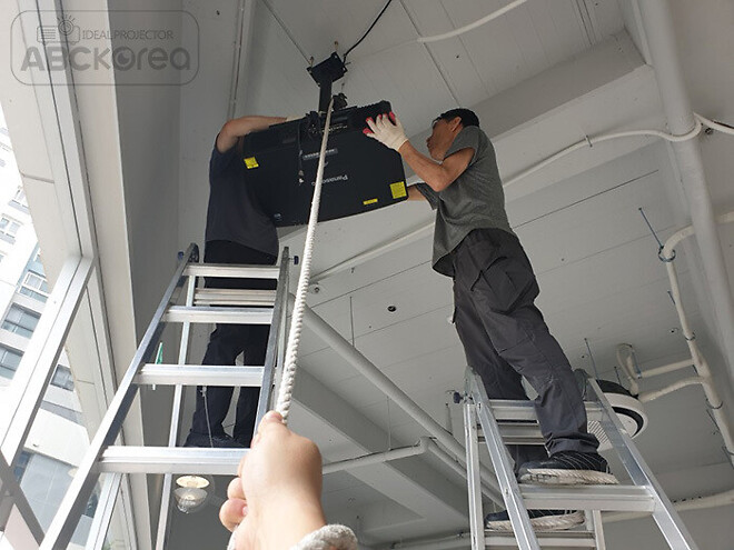 이천 디저트 39 카페 엣지블랜딩 파나소닉 빔프로젝터 시공사례