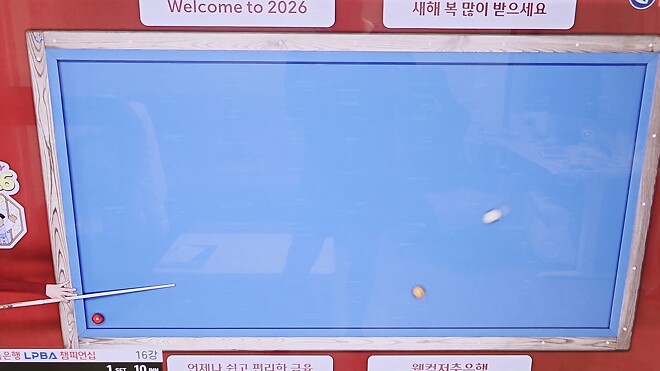 77SF90 같은 증상 있는 분 계신가요? (화면 전체에 수많은  초록색 가로줄이 생깁니다)