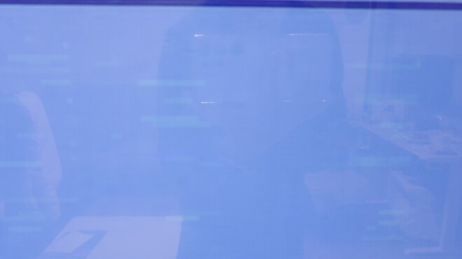 77SF90 같은 증상 있는 분 계신가요? (화면 전체에 수많은  초록색 가로줄이 생깁니다)