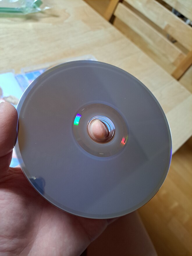 쉘부르의 우산 크라이테리언 4k 나눔