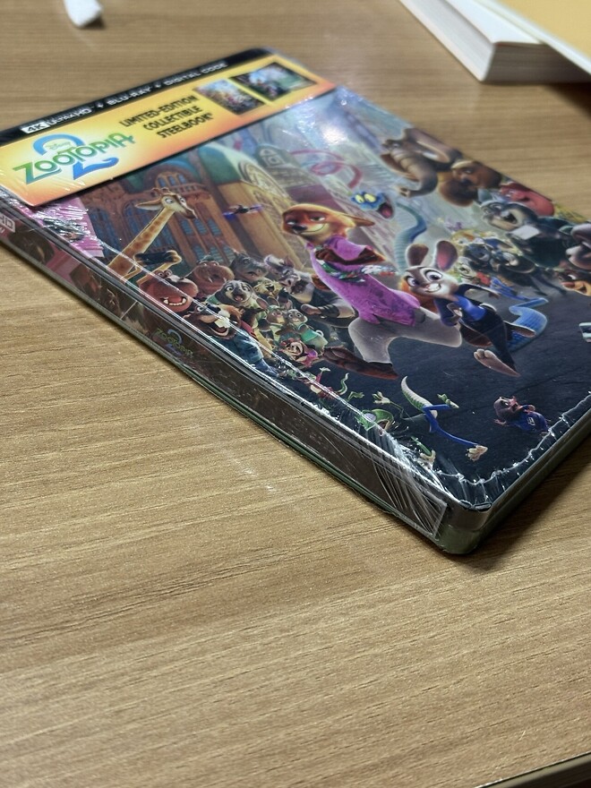 아마존 주토피아2 스틸북이 왔는데 좀 아쉽네요