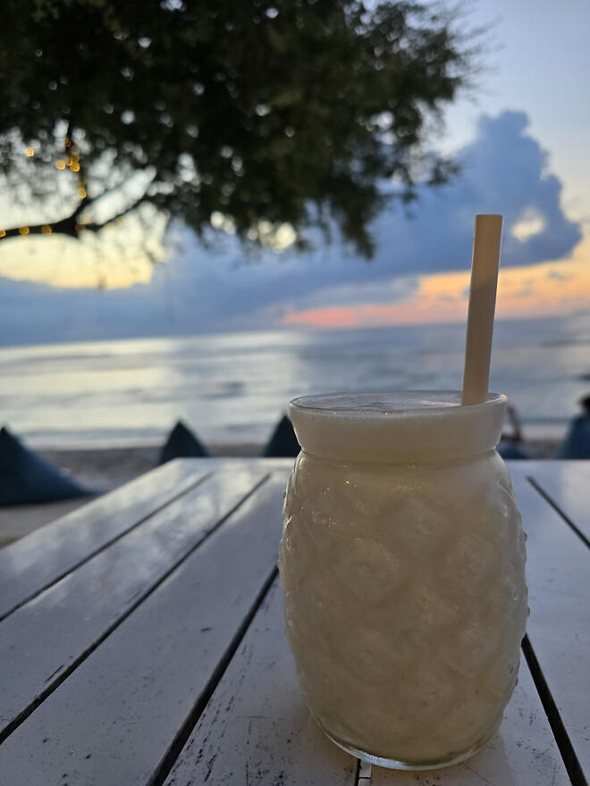 상한가 기념 플렉스합니다.