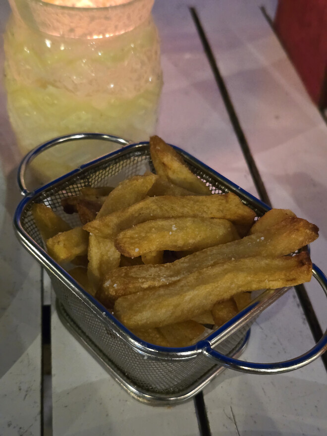 상한가 기념 플렉스합니다.