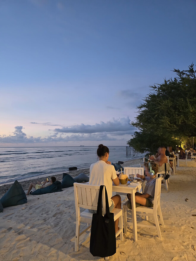 상한가 기념 플렉스합니다.