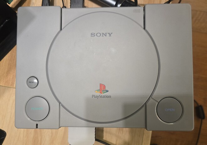 플스에 빠진 아들 - 하라는 게임은 안하고~