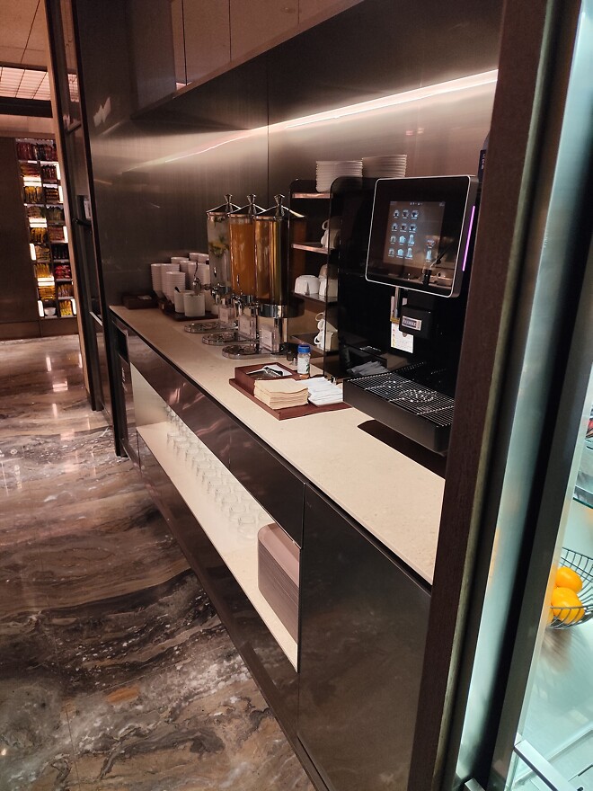 인천공항 대한항공 라운지들은 이렇게 생겼습니다.