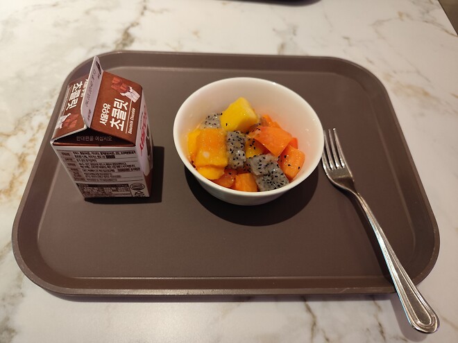 인천공항 대한항공 라운지들은 이렇게 생겼습니다.