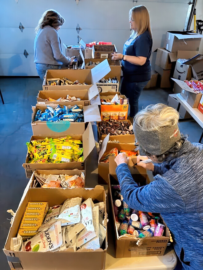 중동에서 보급 부족에 시달리는 미 해군