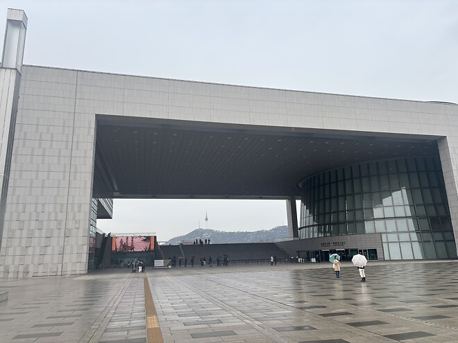 한국의 봄을 제대로 느끼고 돌아갑니다.