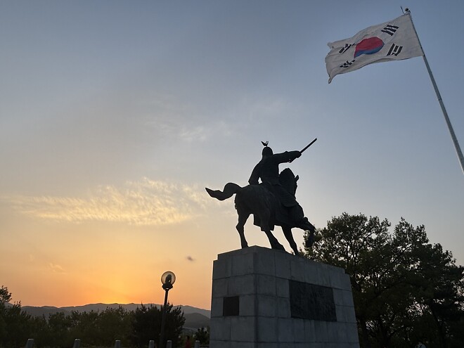 한국의 봄을 제대로 느끼고 돌아갑니다.