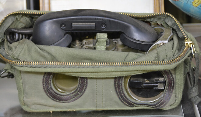 아래 군대 용품 이야기가 나와서.. 예전 군용품 사진들.