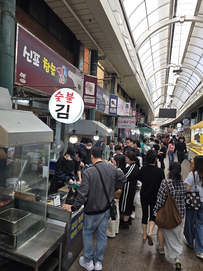 현재 인천 신포시장 줄선집 베스트 4