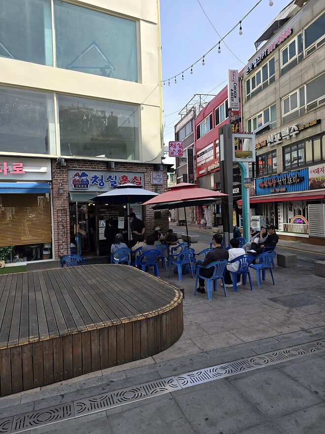 현재 인천 신포시장 줄선집 베스트 4