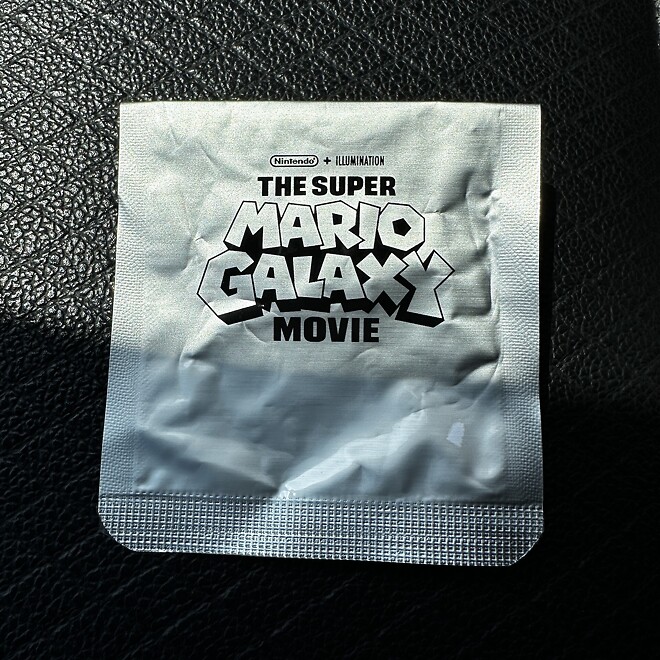 광고 보고 커피 가게로 달려간.jpg