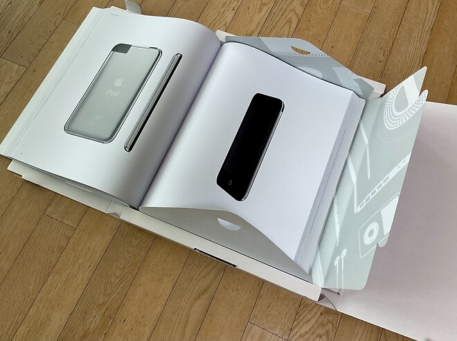 Designed by Apple in California 아카이브 포토북