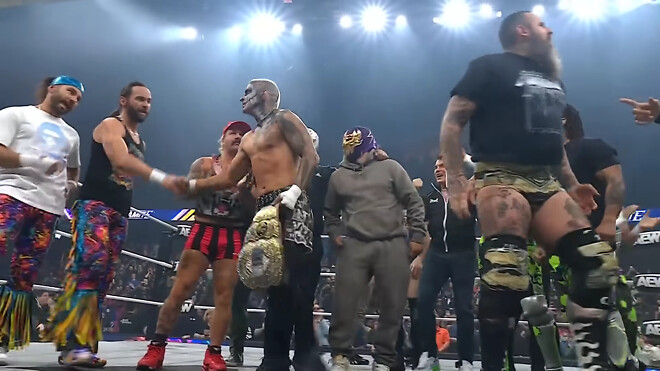 AEW 다이나마이트 &amp;gt; WWE 레슬매니아XLII