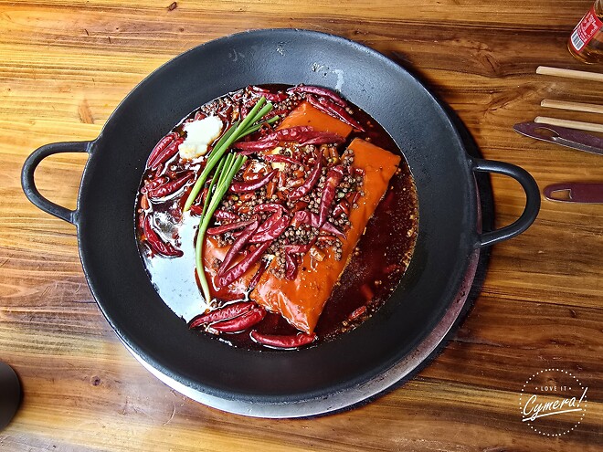 청두에서 두보초당 방문 그리고 로컬 마라훠거로 일요일 점심 일잔했습니다.