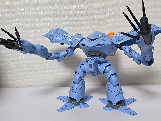 (건프라) 대륙제 1/100 하이곡그.(HG 뻥튀기)