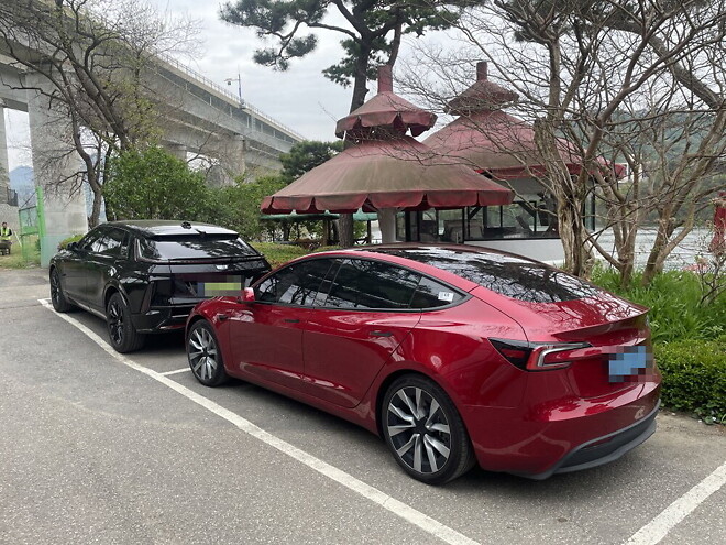 [번개후기] &amp;#039;창모루&amp;#039; 칼제비 먹고 &amp;#039;일피노&amp;#039; 커피 &amp;amp; 와플