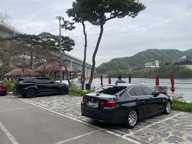 [번개후기] &amp;#039;창모루&amp;#039; 칼제비 먹고 &amp;#039;일피노&amp;#039; 커피 &amp;amp; 와플