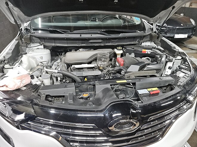 처음으로 셀프정비소에서 엔진오일 교체해 봤습니다.