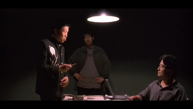 칼질 연습하는 주방직원