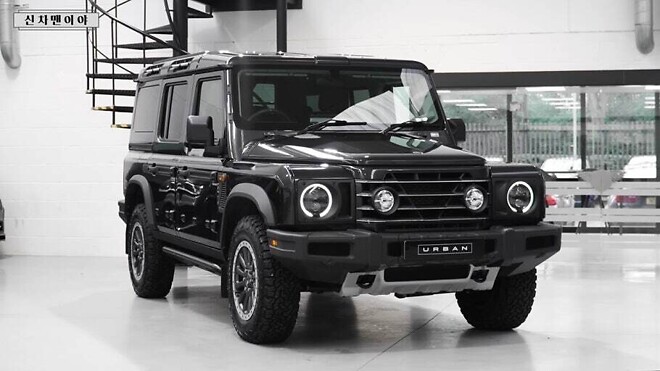 사냥개들2를 보고 지프차에 꽂혔습니다.