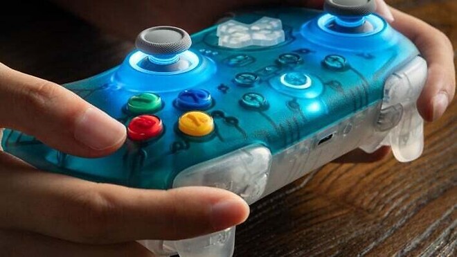 8BitDo, 새로운 반투명 키보드와 얼티밋 2 컨트롤러 출시: N64에 경의를 표합니다.